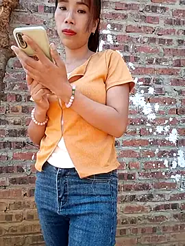 Snapshot of Elena_Mia chatting on May 2026 12:51:02 AM Elena Mia online show from May 2026 12:51:02 AM
