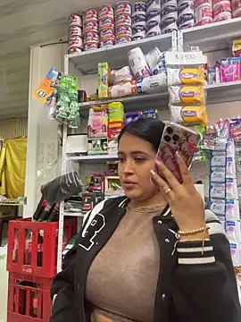 Snapshot of Sara_fun chatting on December 2025 04:14:02 PM Sara fun online show from December 2025 04:14:02 PM