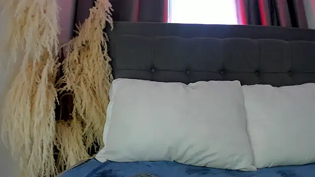 Snapshot of hanna-baker01 chatting on May 2026 03:29:02 PM hanna-baker01 online show from May 2026 03:29:02 PM