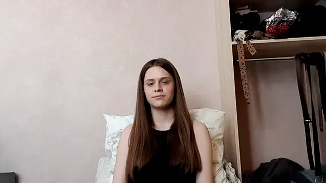 Snapshot of CyberLush chatting on April 2026 07:09:02 AM CyberLush online show from April 2026 07:09:02 AM