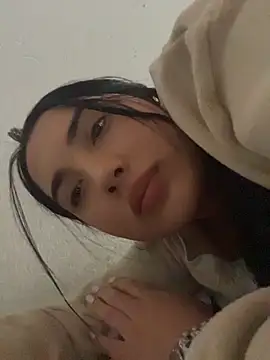 Snapshot of _hanna_gomez chatting on June 2026 06:19:01 PM hanna gomez online show from June 2026 06:19:01 PM