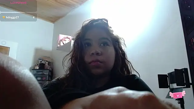 M1la 18 online show from May 2026 03:57:02 AM