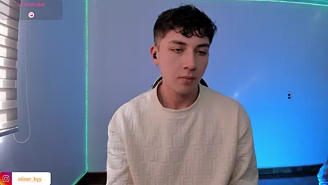 OLIVER K online show from June 2026 08:22:01 PM