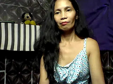 Snapshot of Honeychel chatting on April 2026 12:03:02 AM Honeychel online show from April 2026 12:03:02 AM