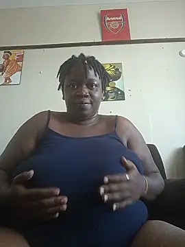 PrettyMissB online show from June 2026 08:15:01 AM