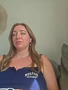 arielsweetieee online show from July 2026 09:51:02 AM
