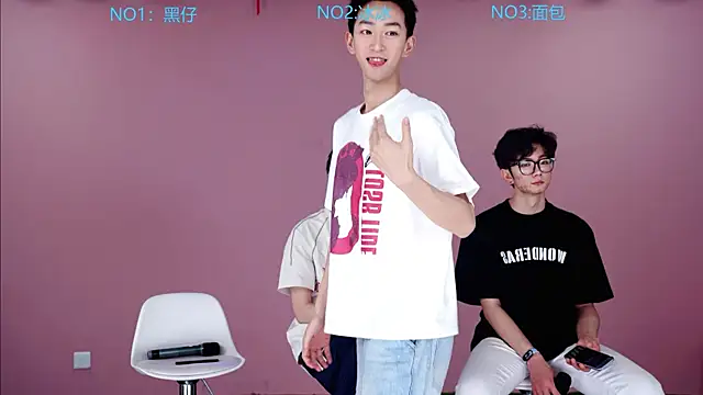 Y-lucky01 online show from April 2026 01:56:02 PM