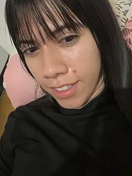Snapshot of drea-an chatting on May 2026 03:01:01 AM drea-an online show from May 2026 03:01:01 AM