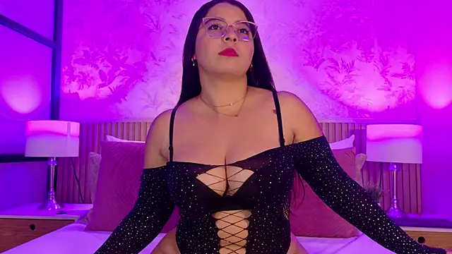 Snapshot of Darcy_glow_ chatting on May 2026 11:26:02 AM Darcy glow online show from May 2026 11:26:02 AM