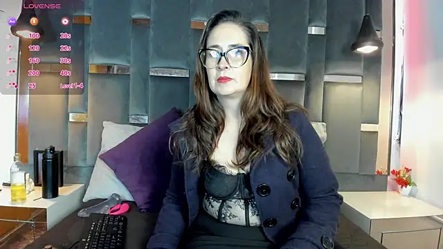 Snapshot of Maturetitsx69 chatting on May 2026 01:05:02 PM Maturetitsx69 online show from May 2026 01:05:02 PM