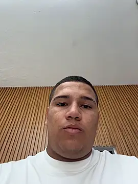Patricio 02 online show from May 2026 04:11:02 PM