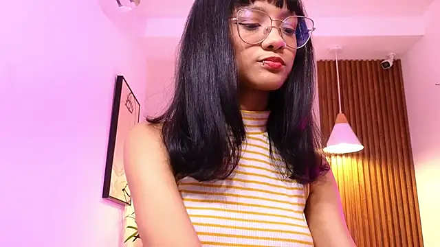 Snapshot of Cherry_Vixen_ chatting on June 2026 06:17:01 PM Cherry Vixen online show from June 2026 06:17:01 PM
