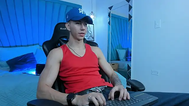 OliverThompsonJS online show from April 2026 03:13:02 AM