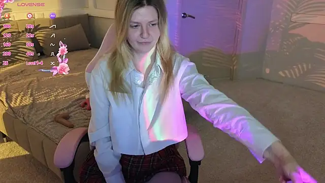 TonyaMeow online show from July 2026 05:04:01 PM
