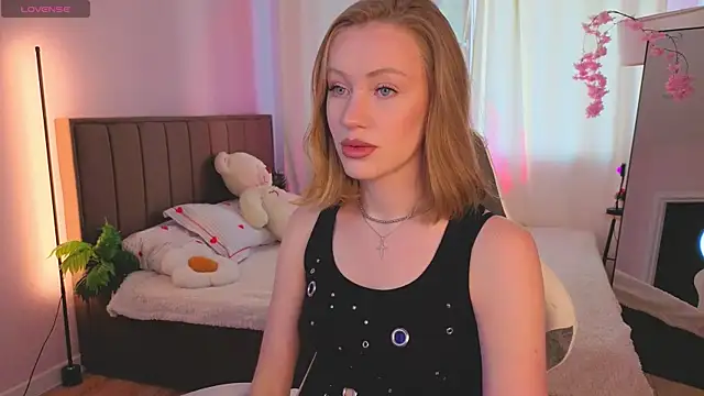 EvaHamilton online show from July 2026 12:24:01 AM