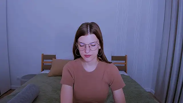 AnnaThorne online show from May 2026 05:14:01 AM