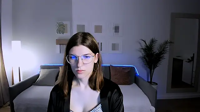 AnnaThorne online show from May 2026 04:30:02 AM