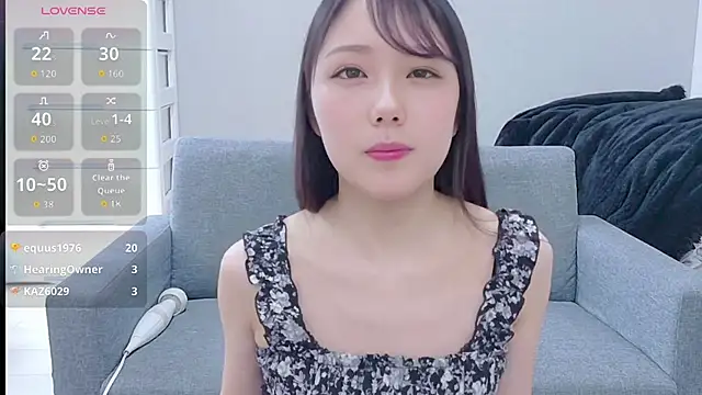 Snapshot of Minamina2 chatting on June 2026 06:12:02 AM Minamina2 online show from June 2026 06:12:02 AM