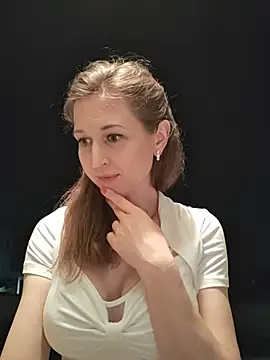 irresistibelle online show from July 2026 06:47:02 PM
