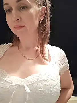 irresistibelle online show from August 2026 07:52:01 PM