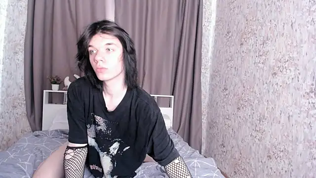 softcollision online show from June 2026 05:21:01 AM