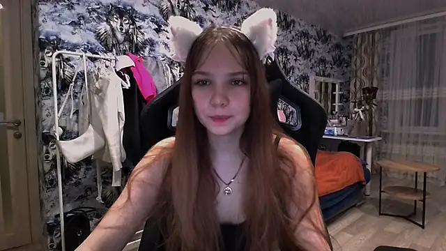 Snapshot of Princess_Mira chatting on July 2026 06:21:01 PM Princess Mira online show from July 2026 06:21:01 PM