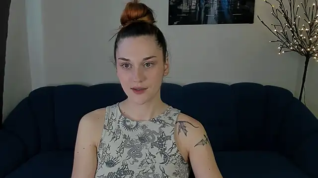 elani lune online show from June 2026 09:23:02 AM