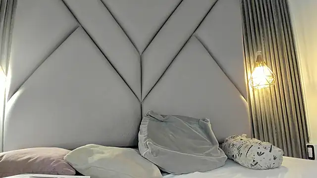lolabunnysc online show from May 2026 12:14:02 PM
