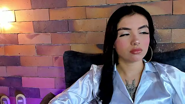 Snapshot of isabella_hv chatting on April 2026 04:01:01 PM isabella hv online show from April 2026 04:01:01 PM