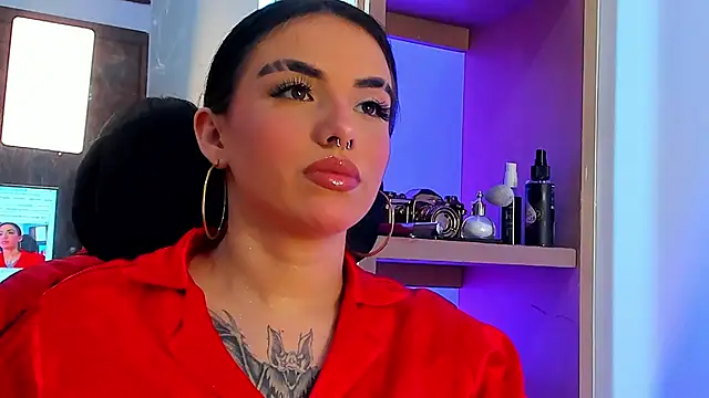 Snapshot of isabella_hv chatting on May 2026 06:16:01 PM isabella hv online show from May 2026 06:16:01 PM