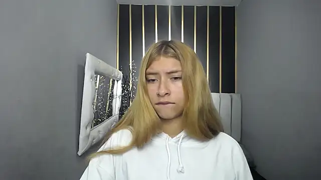 nancy blonde online show from May 2026 12:13:01 PM