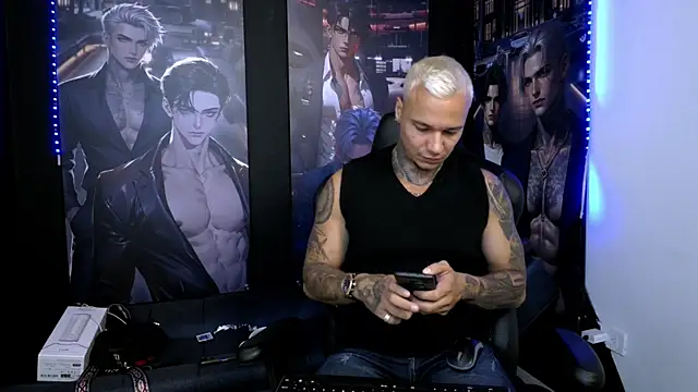 Snapshot of damian_becker chatting on May 2026 03:58:02 AM damian becker online show from May 2026 03:58:02 AM