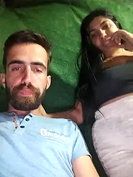 Snapshot of mujerymarido chatting on April 2026 02:26:02 AM mujerymarido online show from April 2026 02:26:02 AM