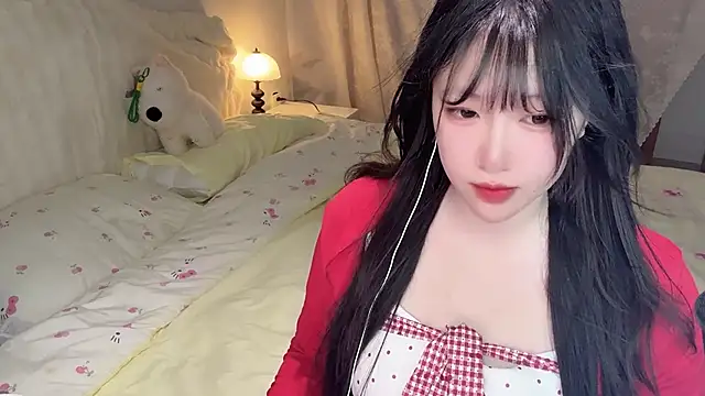 SweetButWildbaby online show from May 2026 03:39:02 PM