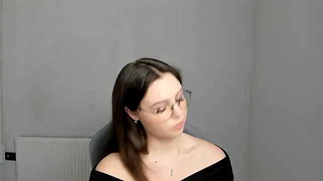 Regina cute  online show from April 2026 06:27:01 AM