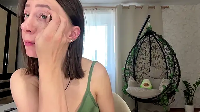 MariaSpadoni online show from May 2026 04:04:01 PM