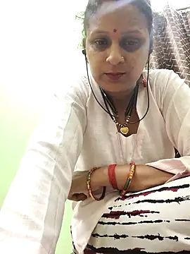 Snapshot of Beborani chatting on May 2026 05:51:02 PM Beborani online show from May 2026 05:51:02 PM