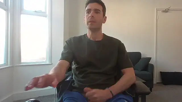 frenchbdmaninlondon online show from April 2026 10:58:02 AM