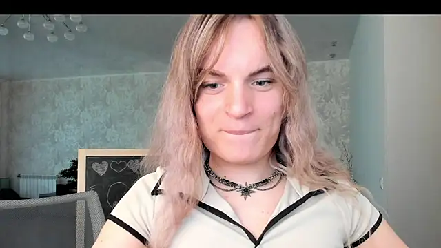 milliKira006 online show from April 2026 01:09:02 PM