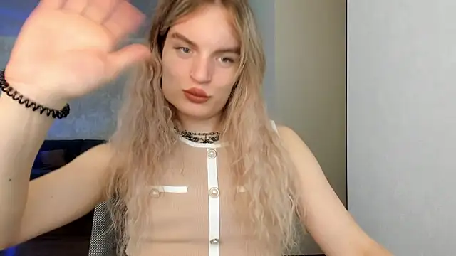 milliKira006 online show from May 2026 12:21:02 PM