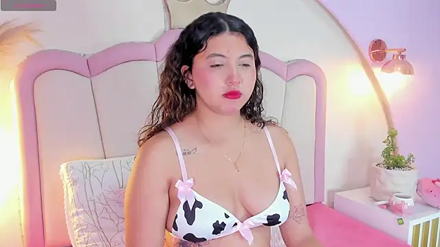 alexa cutte  online show from July 2026 11:13:02 AM