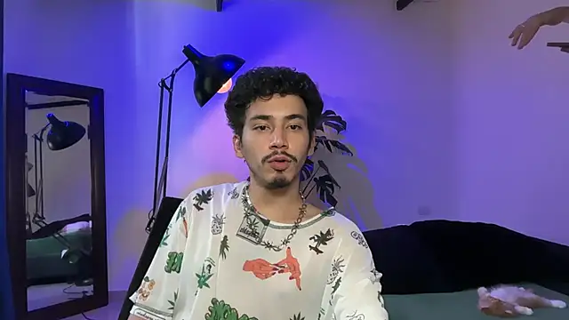 Noah and Steven online show from June 2026 06:18:02 PM