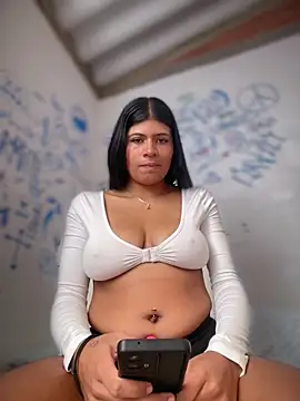 ElahiaMarquez online show from May 2026 02:47:02 PM