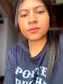 ElahiaMarquez online show from May 2026 05:32:01 PM