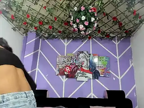 DAHNE HOT  online show from April 2026 01:42:02 AM