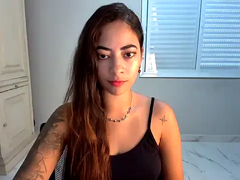 CurlySurfer online show from April 2026 10:31:01 AM