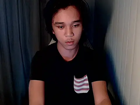 urnaughty paul online show from April 2026 03:43:01 AM