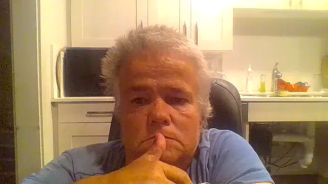 Snapshot of smokinhotshorty chatting on July 2026 04:14:02 PM smokinhotshorty online show from July 2026 04:14:02 PM