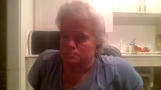Snapshot of smokinhotshorty chatting on July 2026 03:15:02 AM smokinhotshorty online show from July 2026 03:15:02 AM