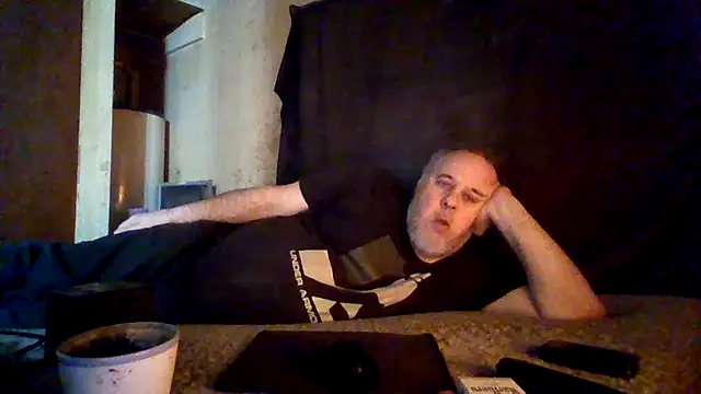 Nightshade1195 online show from April 2026 05:15:01 PM